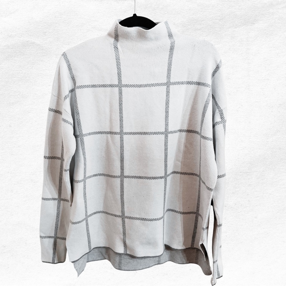 Cute, white and gray half turtleneck sweater. Soft and warm.